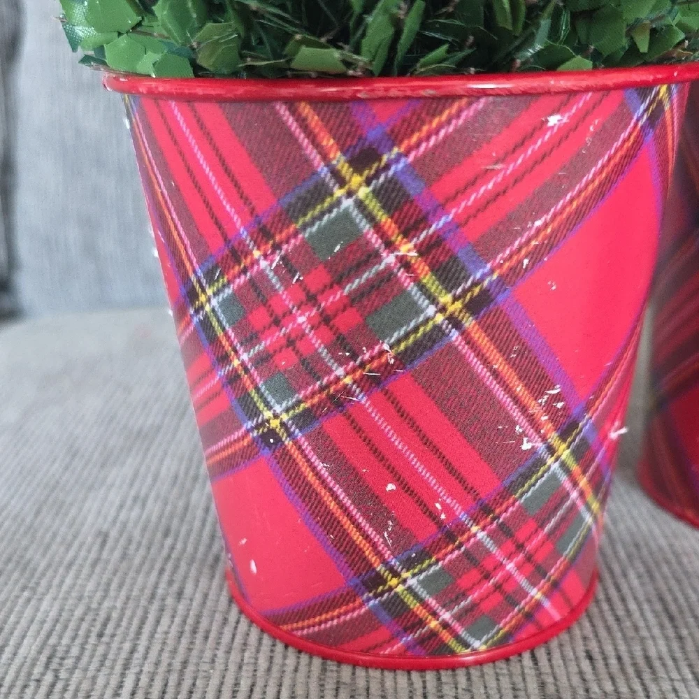 Plaid Red and Green Topiary Set Of Three, NWT